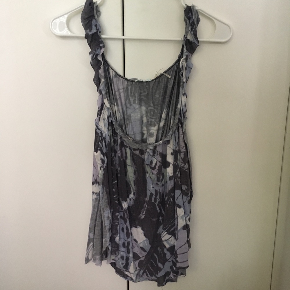 Kimchi blue floral tank top, size small 💙
